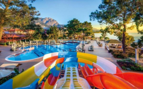 Гостиница Crystal Aura Beach Resort & Spa - Ultimate All Inclusive  Кемер